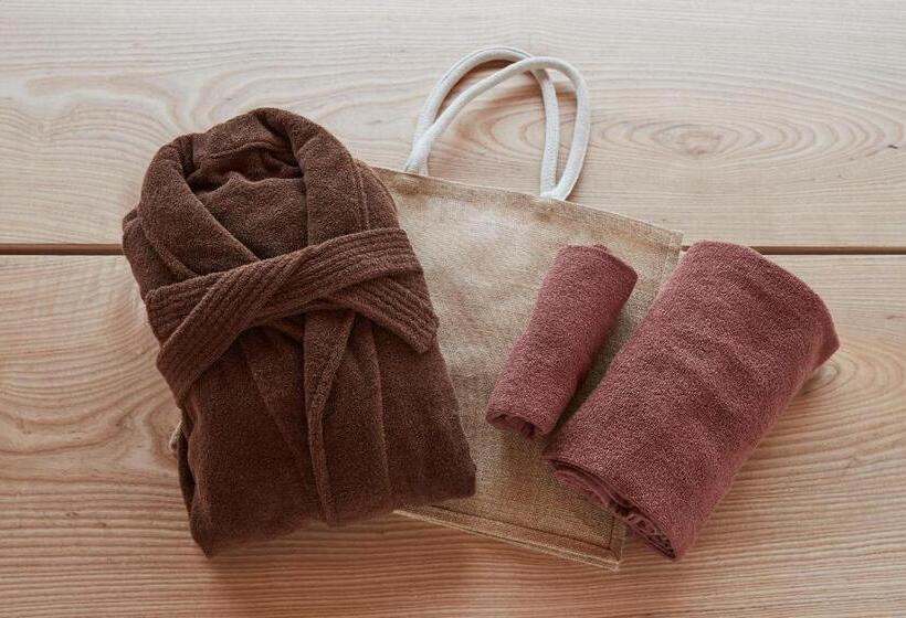 סוויטה משפחתית, Soneka