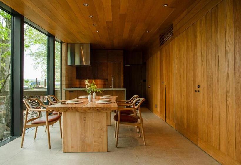 Family Suite, Soneka