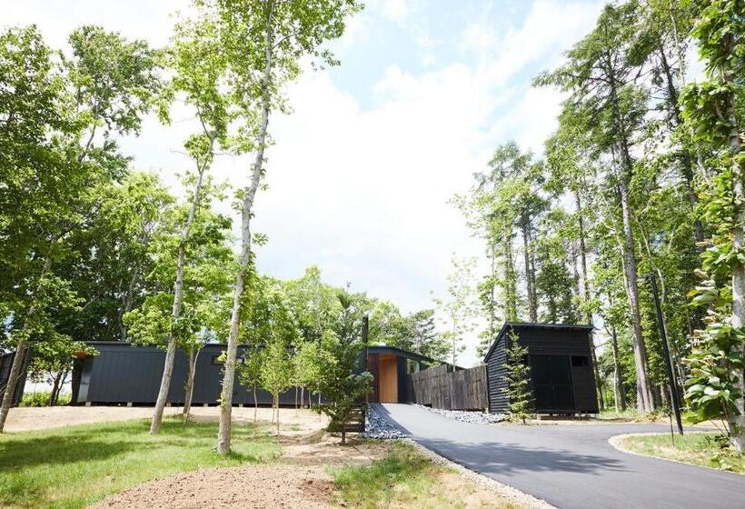 חדר משפחתי דלוקס, Soneka