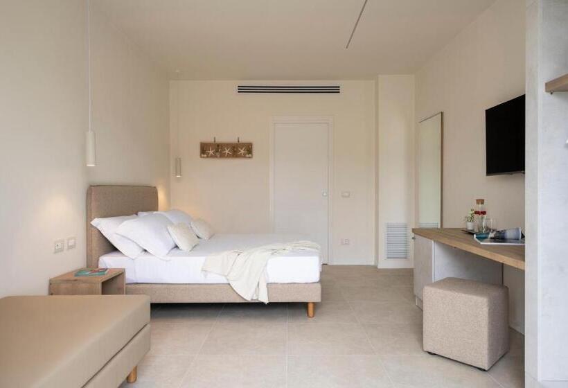 스탠다드 트리플 룸 가든 전망, Terramarina Boutique