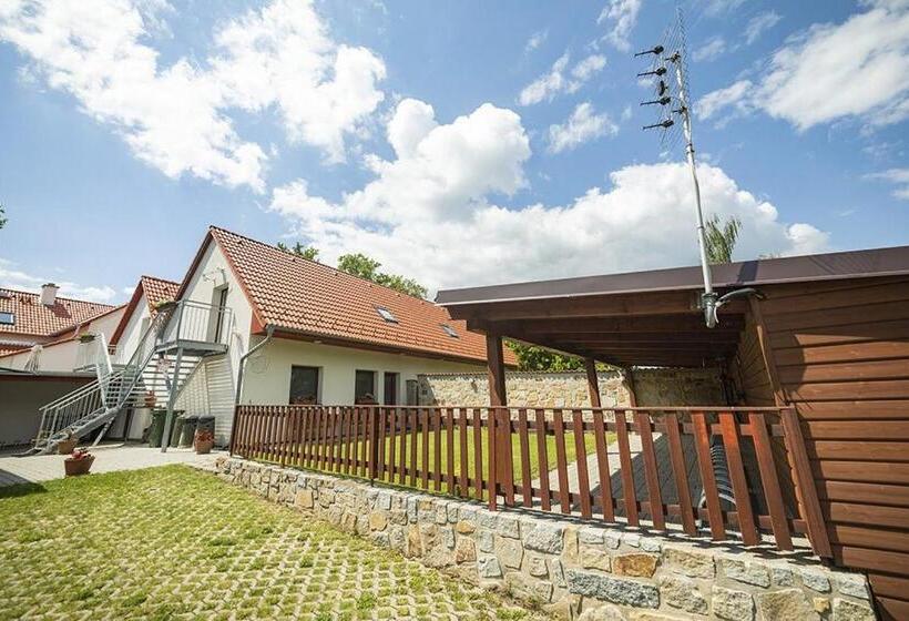 ２ベッドルームアパートメント, Ubytování Na Hrázi