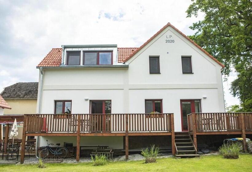 １ベッドルームアパートメント, Ubytování Na Hrázi