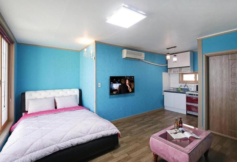 Номер Стандарт, Yeongduk Blue Beach Pension