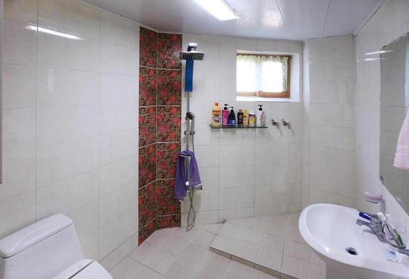 غرفة عائلية, Yeongduk Blue Beach Pension