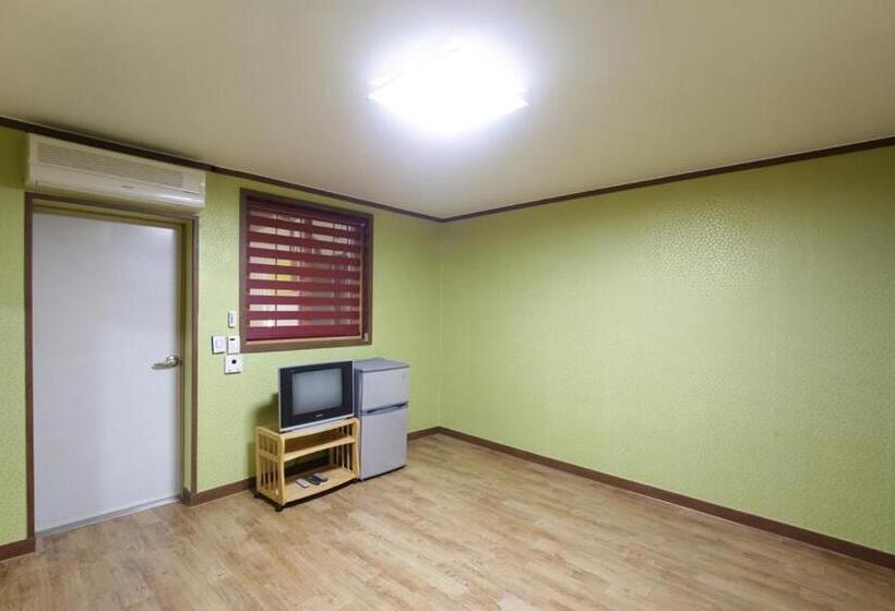 غرفة عائلية, Yeongduk Blue Beach Pension