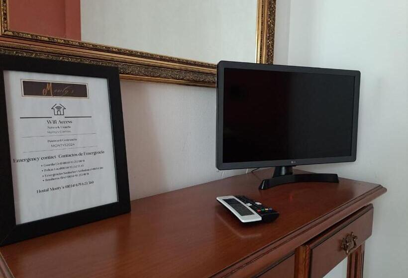اتاق استاندارد, Hostal Montys