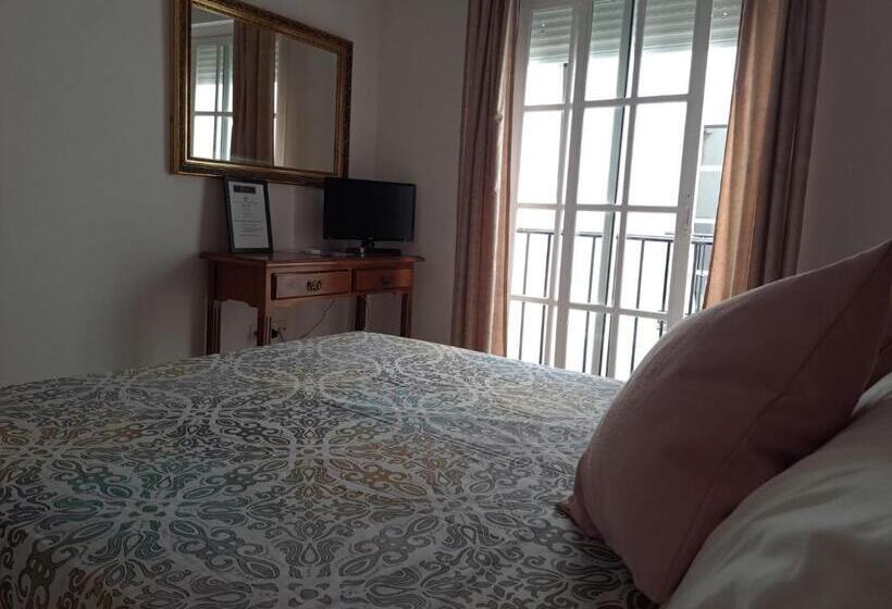 标准间, Hostal Montys