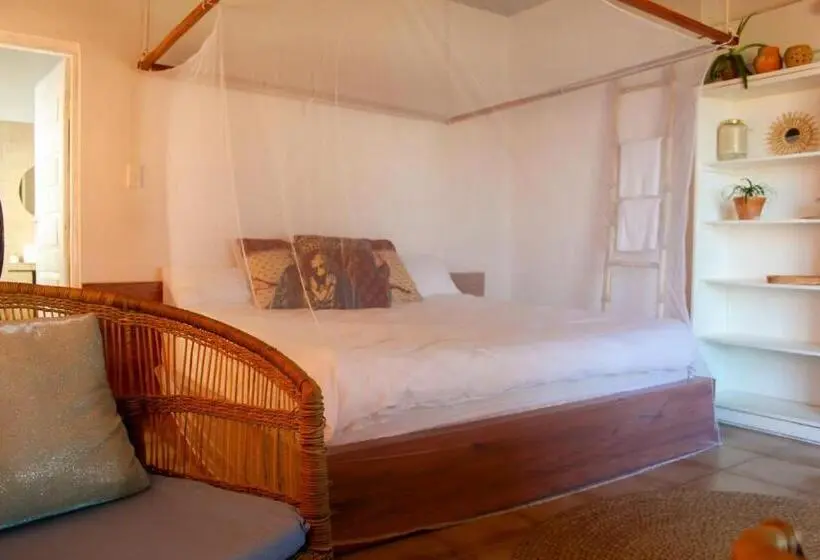 キングサイズベッドのスタンダードルーム, Lehani Beach Hostel