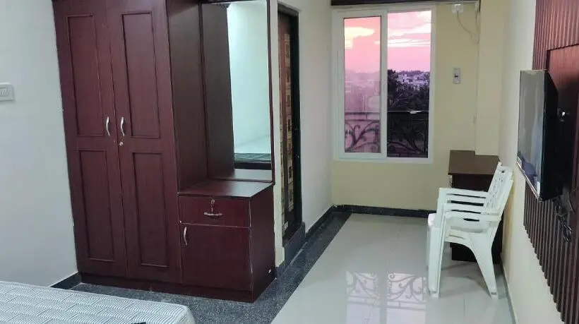 Deluxe-huone King-vuode, Riya Residency
