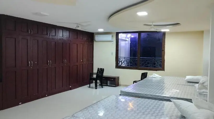 Perhehuone, Riya Residency