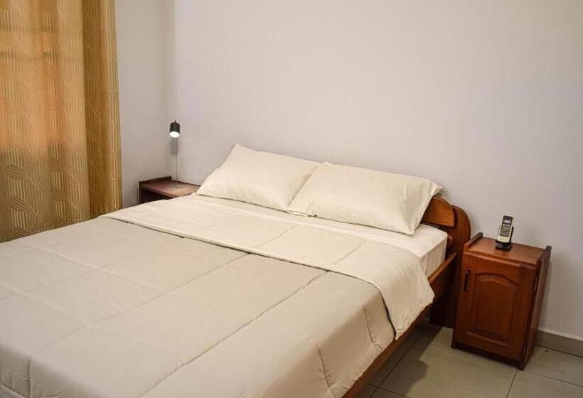 آپارتمان 1 خوابه, Nazubs Suites