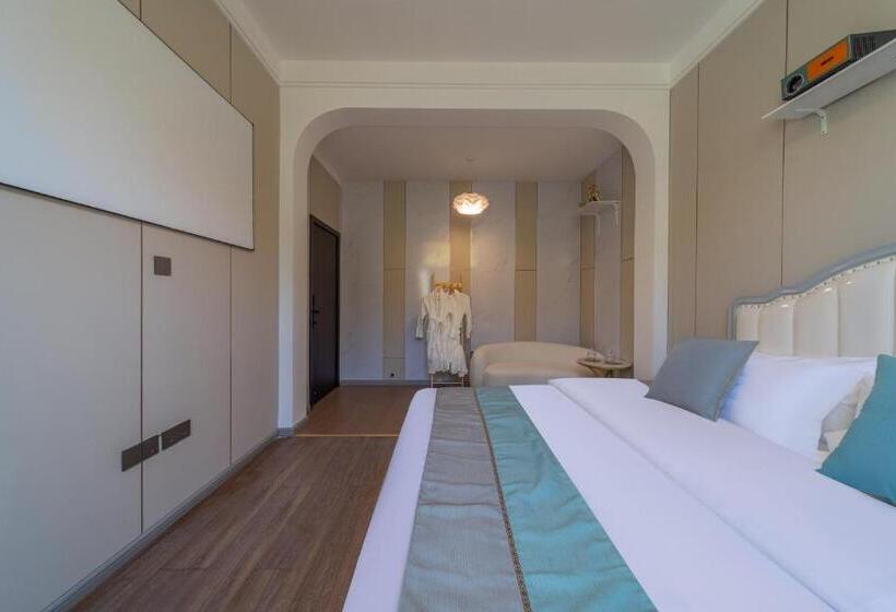 غرفة قياسية مزوَّدة بجاكوزي, Lijiang Yimanshiguang 丽江逸慢拾光