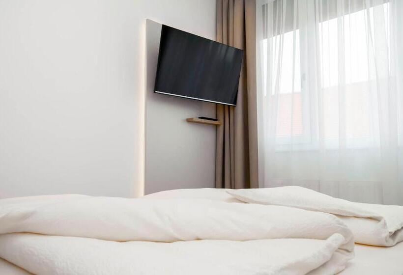 חדר סטנדרט, Zum Lenz