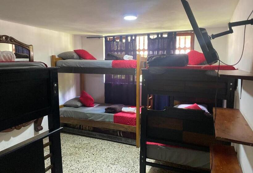 غرفة قياسية ثلاثية, Finca Hotel El Recreo