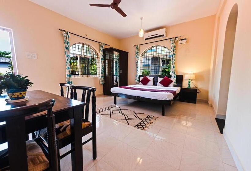 标准间带游泳池, La Paulo S Beach Resort