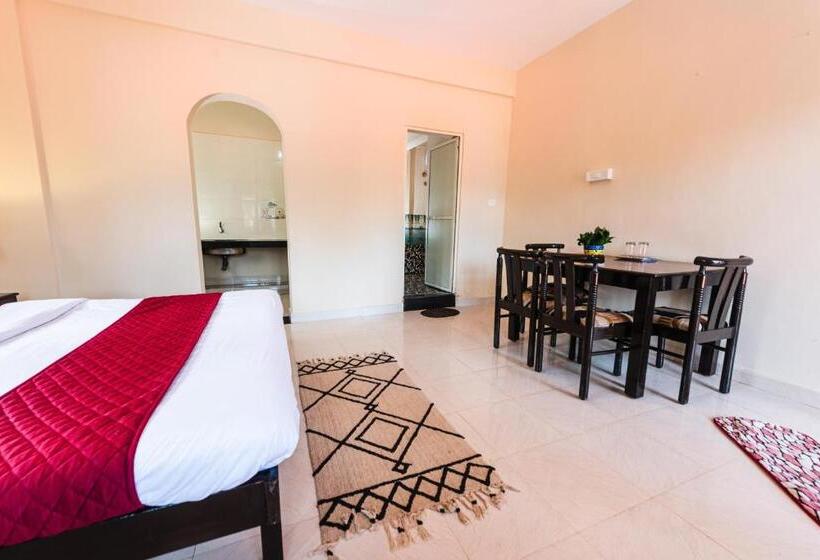 标准间带游泳池, La Paulo S Beach Resort