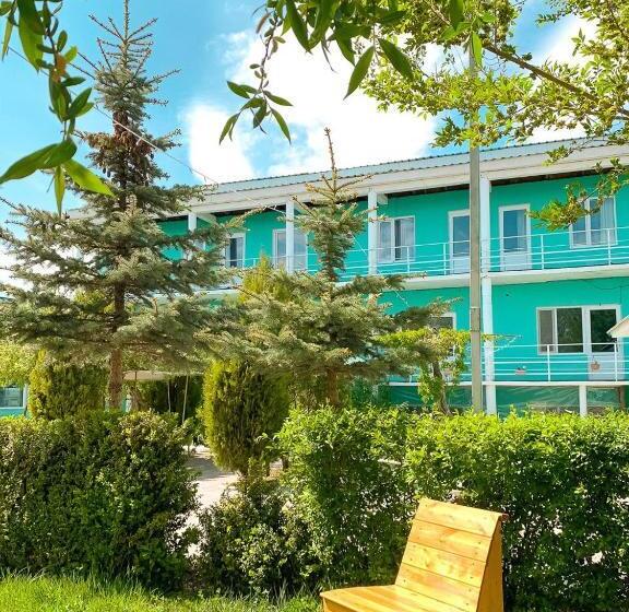 اتاق استاندارد سه نفره, арноо