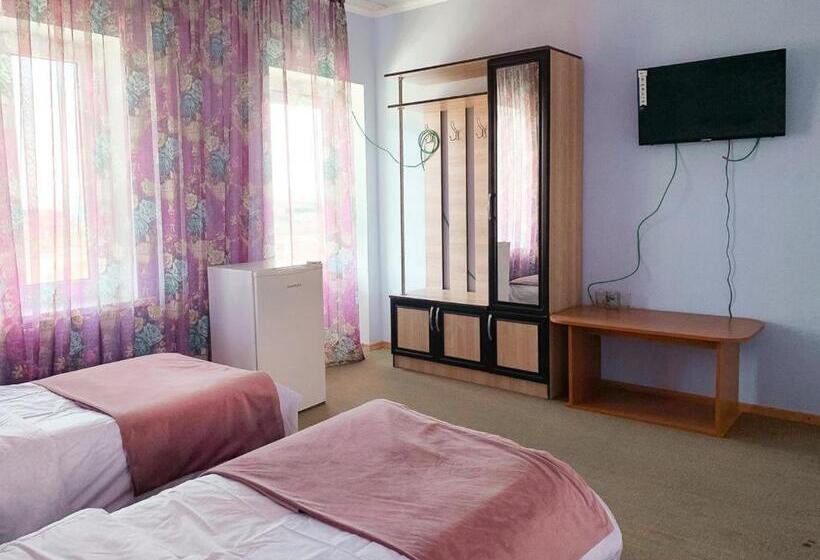 اتاق استاندارد چهار تخته, арноо