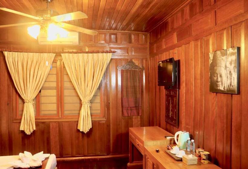 디럭스 룸, Yoga Palm House Kep