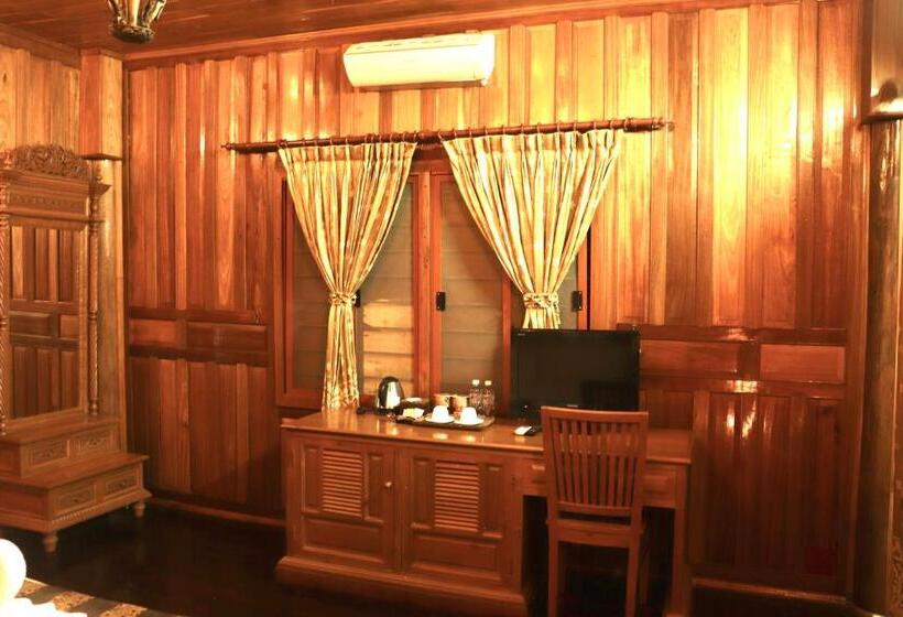 패밀리 방갈로, Yoga Palm House Kep