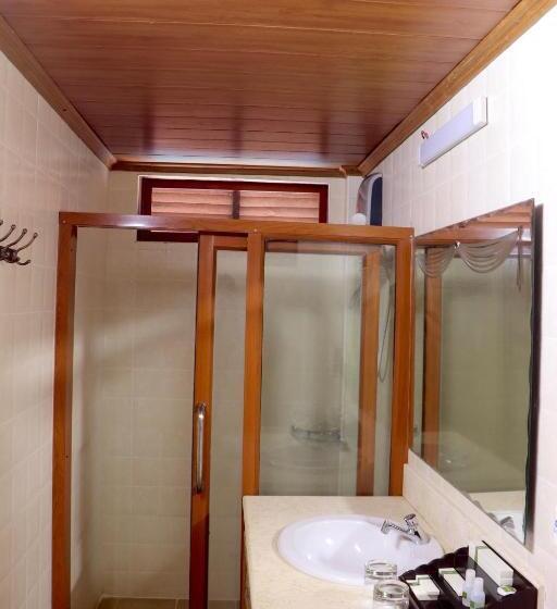 패밀리 방갈로, Yoga Palm House Kep