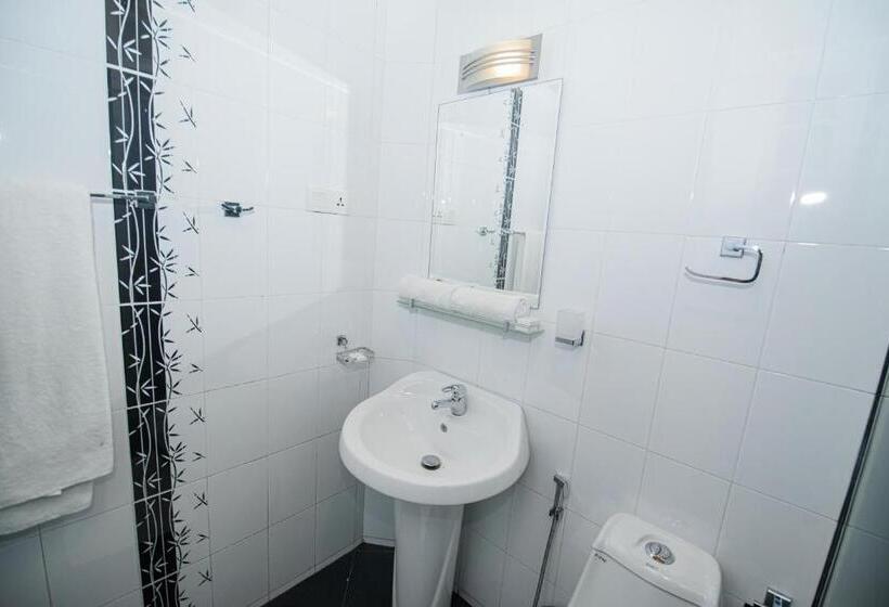 חדר סטנדרט לארבעה, Kingsman House