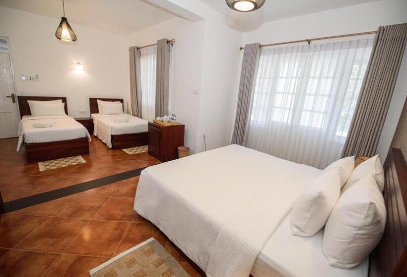 חדר סטנדרט לארבעה, Kingsman House