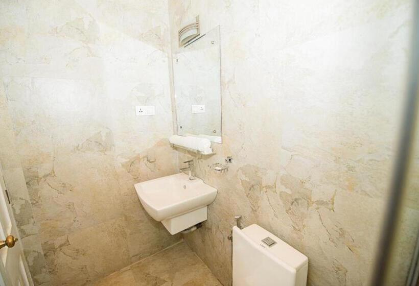 חדר דלוקס עם מרפסת, Kingsman House