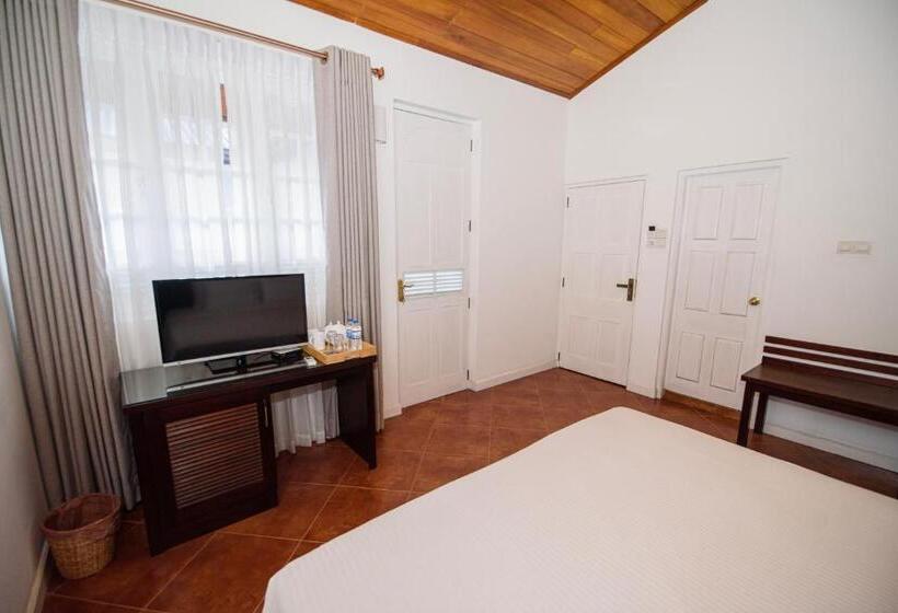 חדר דלוקס עם מרפסת, Kingsman House