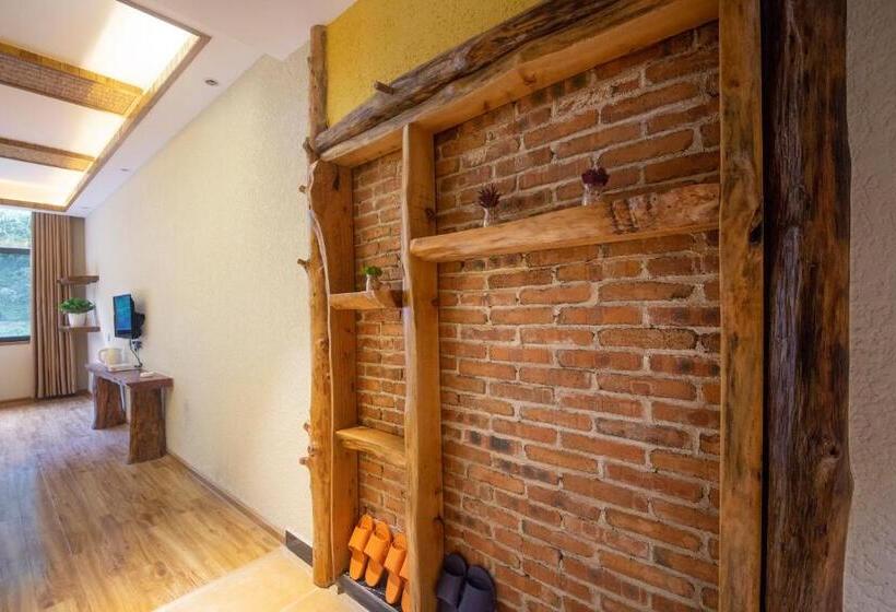 חדר קומפורט לשלושה, Hongfu Villa   Zhangjiajie National Forest Park West Gate