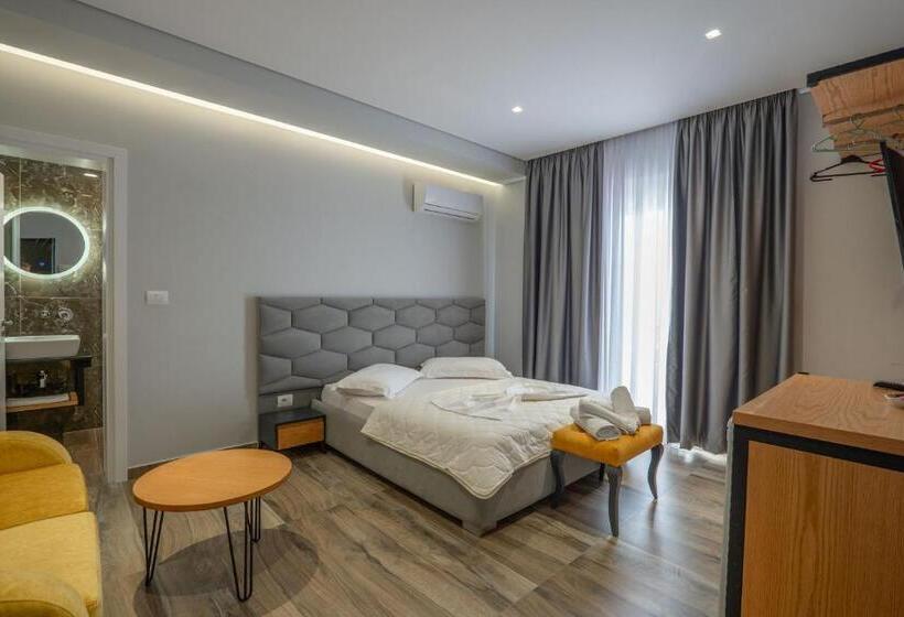 片側に海が見えるデラックスルーム, Sunkissed