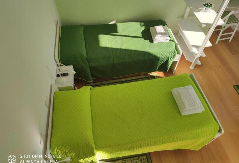 اتاق استاندارد سه نفره, Casa Valeria Ancona