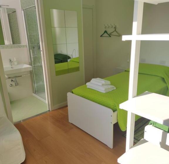 اتاق استاندارد سه نفره, Casa Valeria Ancona