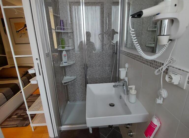 اتاق استاندارد یک نفره, Casa Valeria Ancona