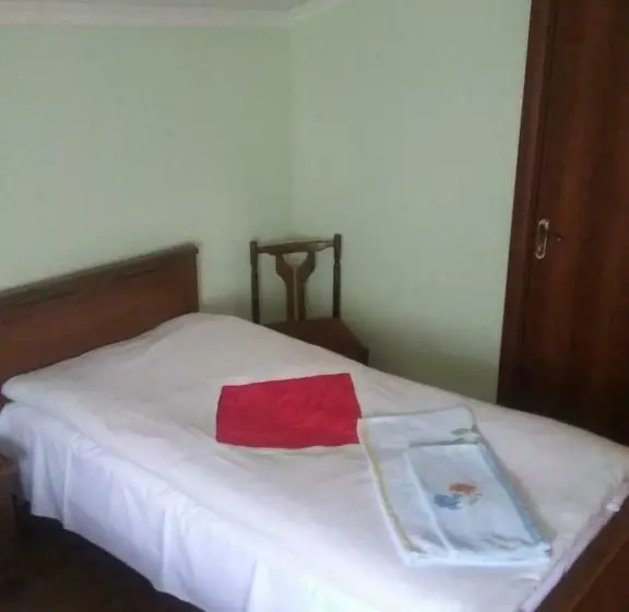 اتاق اکونومی, B&b Odzun