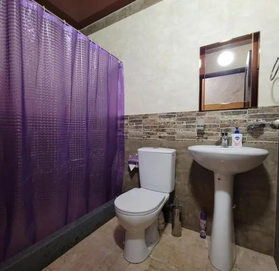 اتاق سوپریور, B&b Odzun