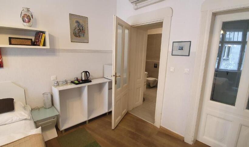 スタンダードシティビュールーム, Butterfly Home Danube