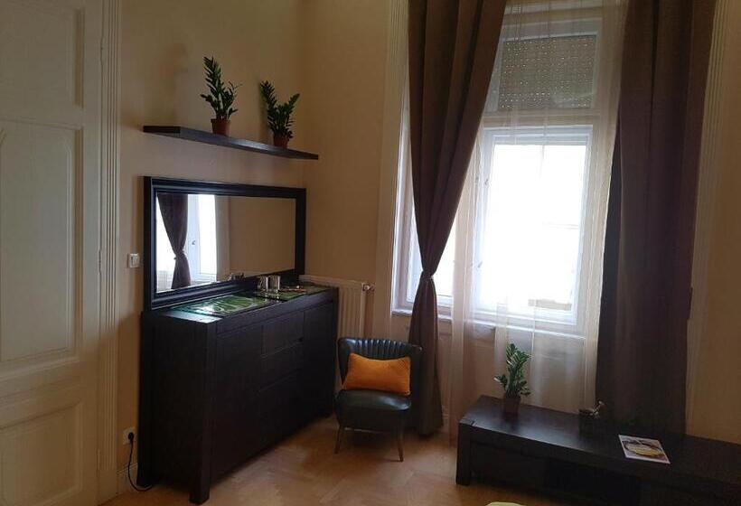 スタンダードルーム, Butterfly Home Danube