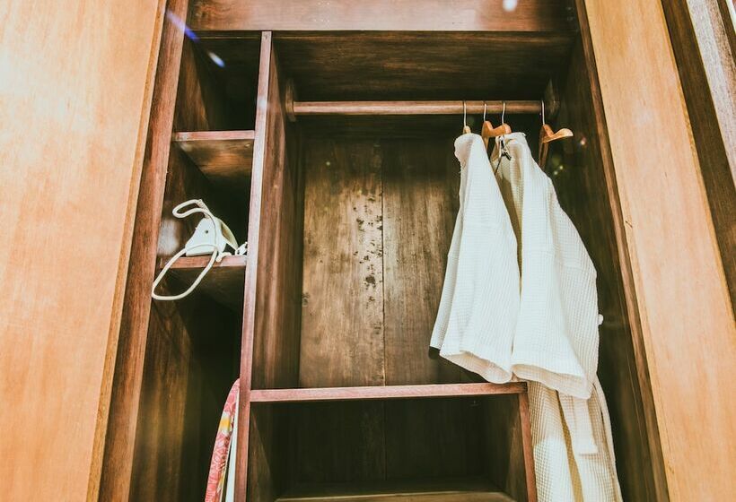 غرفة ديلوكس مزودة بشرفة, Five.s