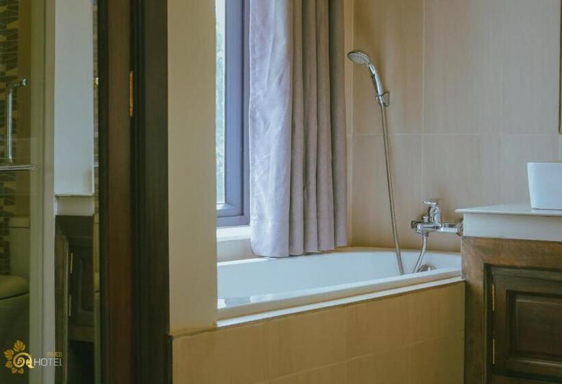 غرفة ديلوكس مزودة بشرفة, Five.s