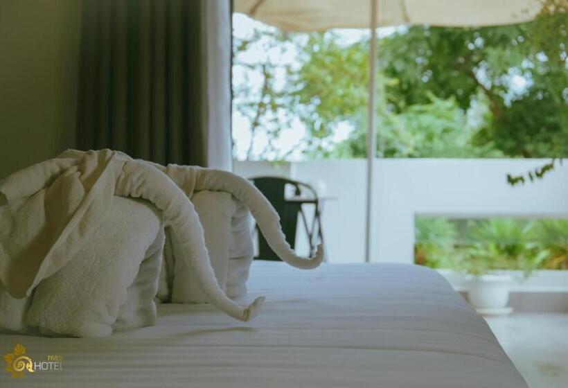 غرفة ديلوكس مزودة بشرفة, Five.s