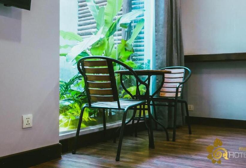 غرفة ديلوكس عائلية, Five.s