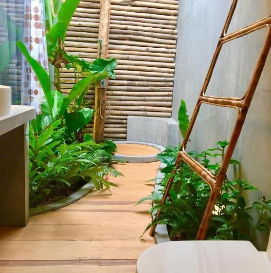 غرفة ديلوكس عائلية, Five.s