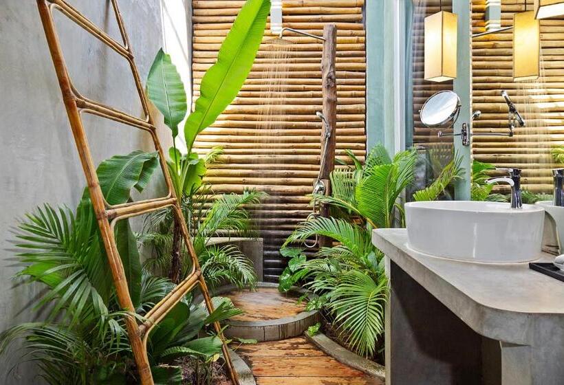 غرفة ديلوكس عائلية, Five.s