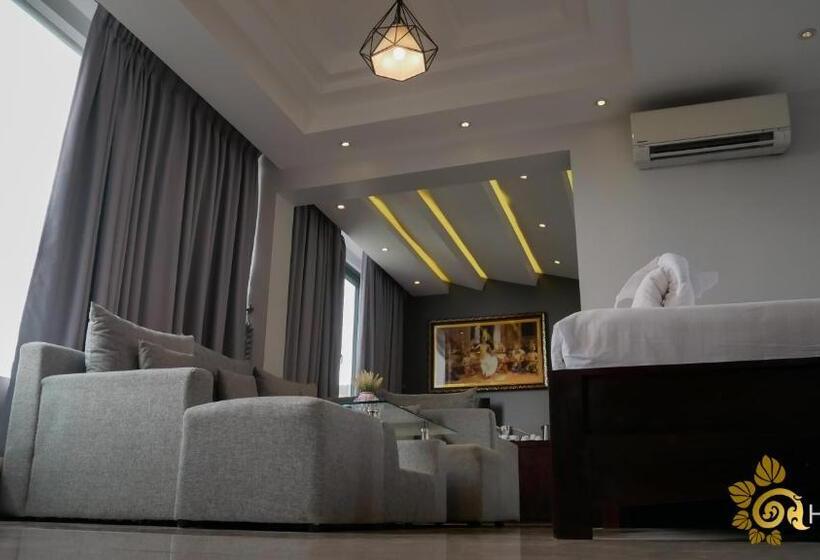 جناح عائلي, Five.s