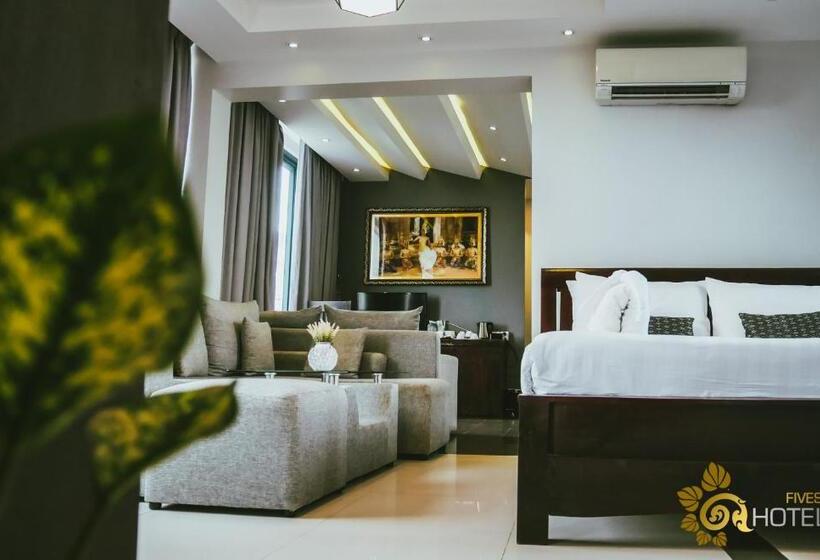 جناح عائلي, Five.s