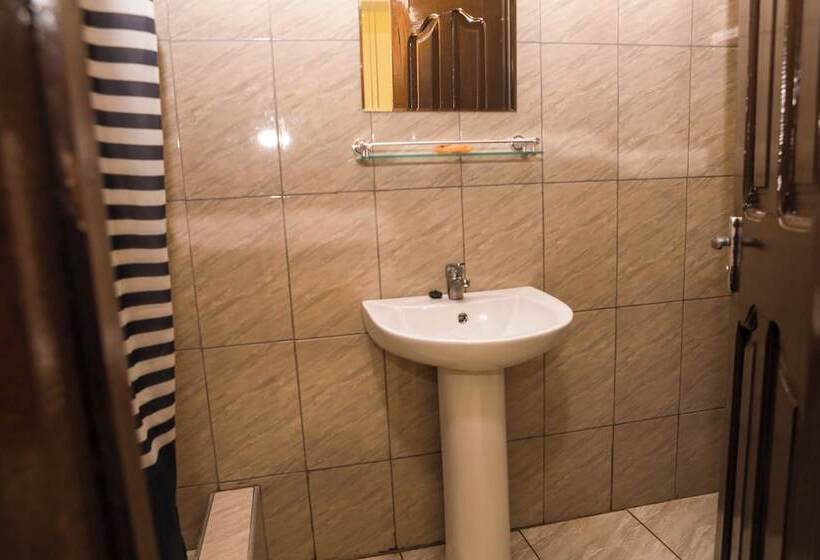 Standardrum, Jenos Hotels