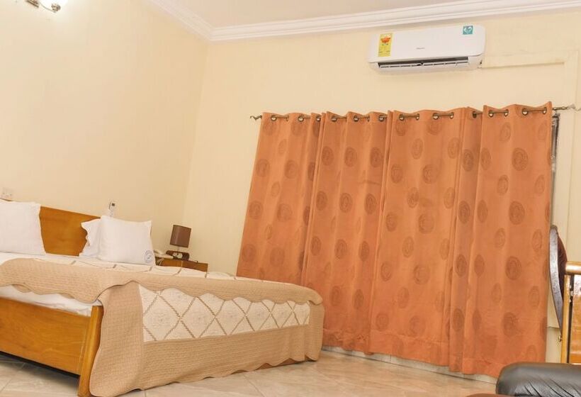 Standardrum, Jenos Hotels