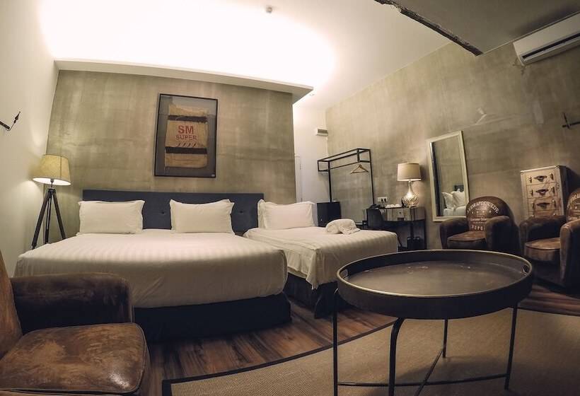 جناح عائلي, Merton Hotel Ipoh