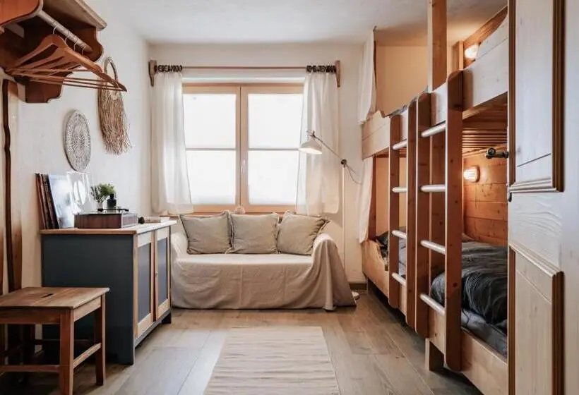 スタンダード４人部屋, Berggasthaus & Lodge Resterhöhe